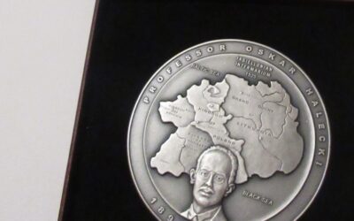Oskar Halecki Medal – Medal Oskara Haleckiego